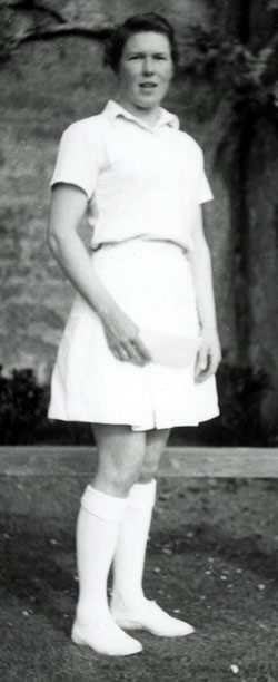 Portrait of Ros Darvill