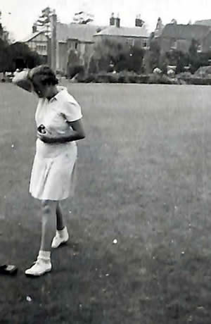 Unidentified photo from Myrtle Maclagan's photo album