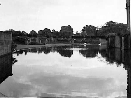 Unidentified ground, scene and event from Myrtle Maclagan's photo album