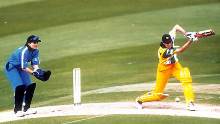 Lisa Keightley batting