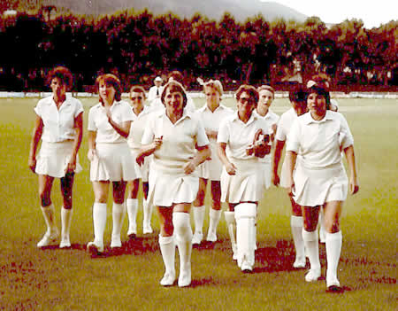 Unicorns Women leaving the field, 21 Dec 1983
